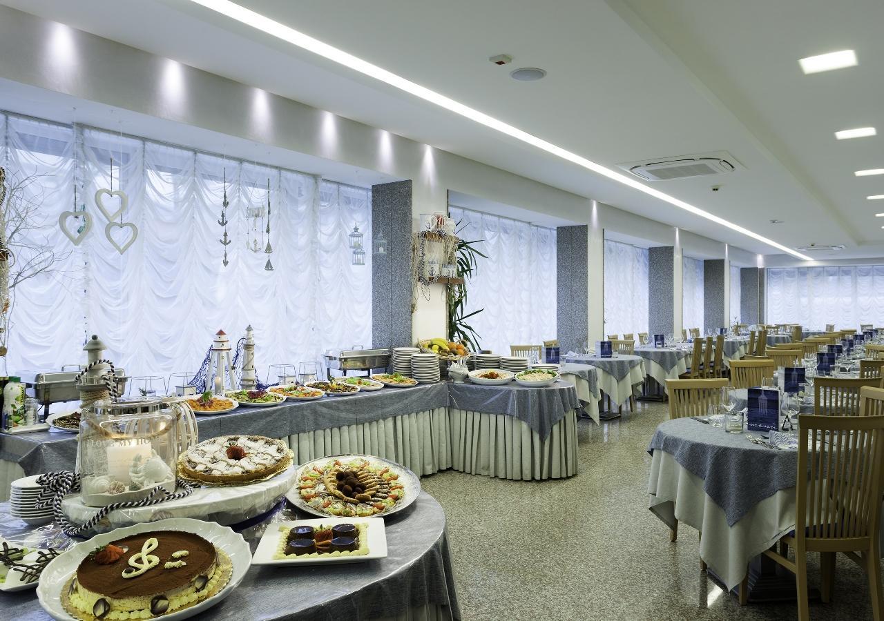 Hotel Poker Riccione Exterior foto