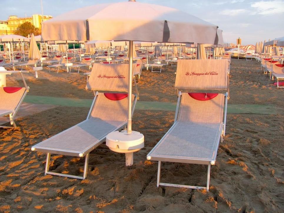 Hotel Poker Riccione Exterior foto
